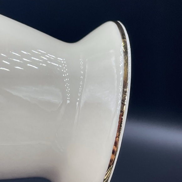 Vintage Porcelain RoseBud Vase by Lenox - Picture 8 of 9